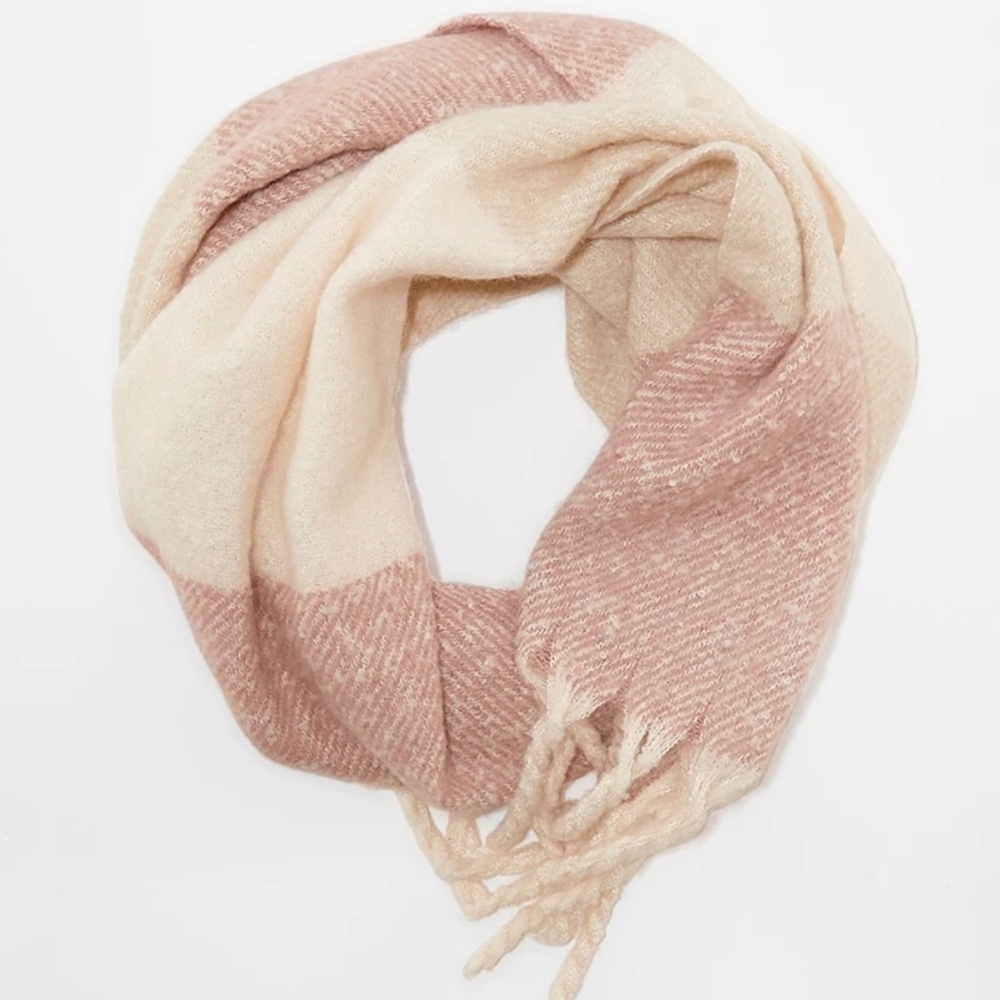 New Women’s Scarf Wrap Gentle Fawn Huntington Fringe Ends Cozy Cream Pale Pink